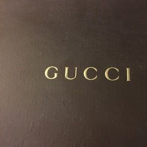 Gucci suede clogs-taupe